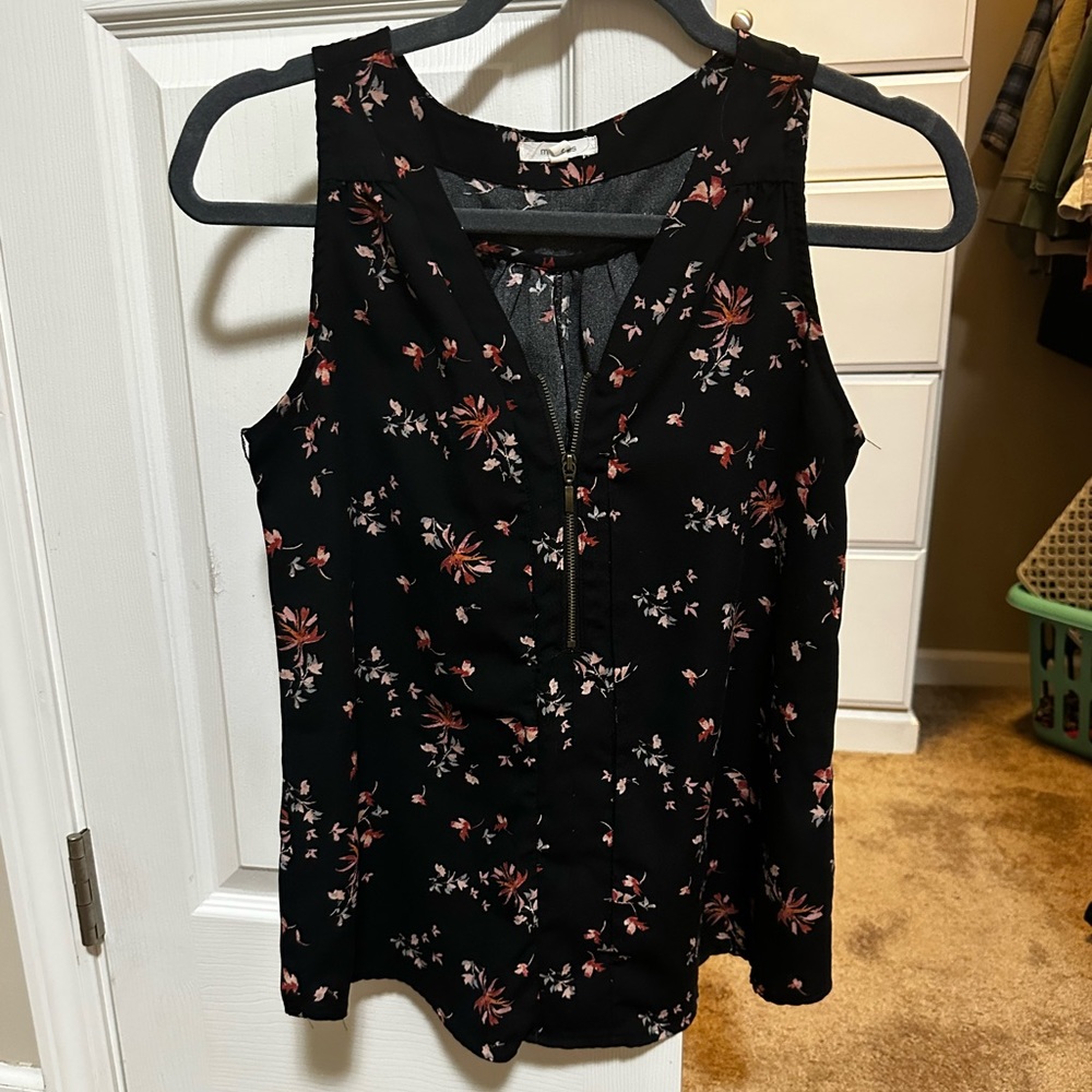 Women’s shirt